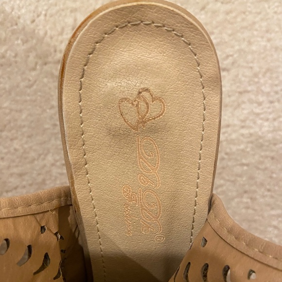 DbDk Fashion Cream Open Toe 3” Heels - Picture 5 of 5